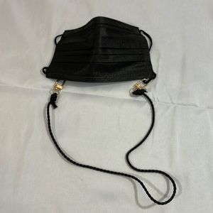 Face mask 😷 holder